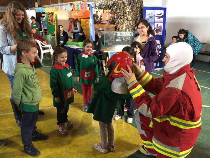  Feria de Ciencias en la Escuela 16